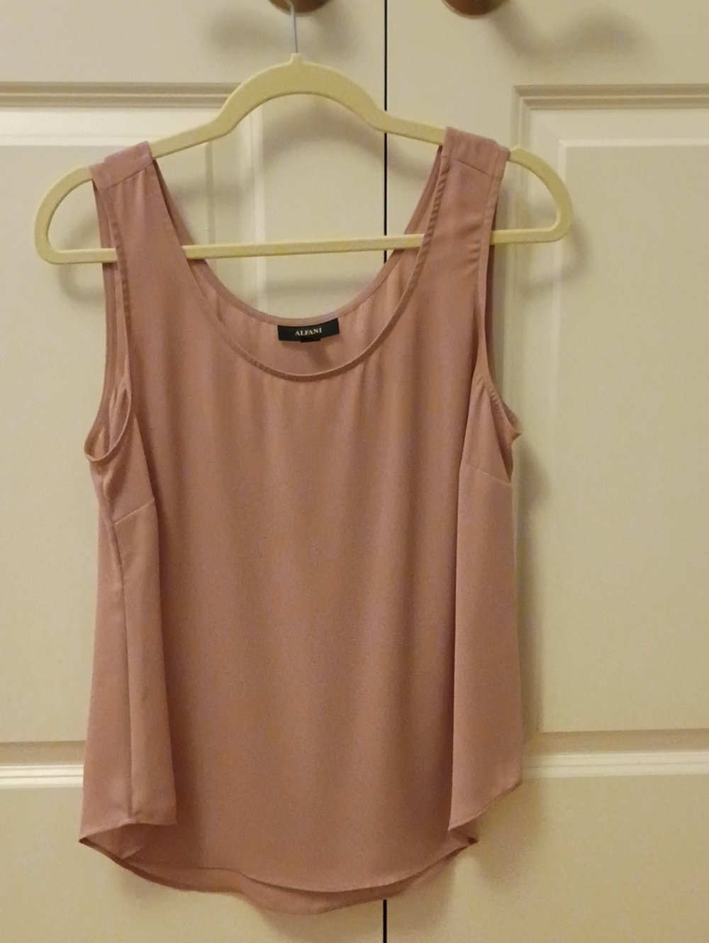 Alfani Rose Pink Scoop Neck Sleeveless Shell - Size Medium